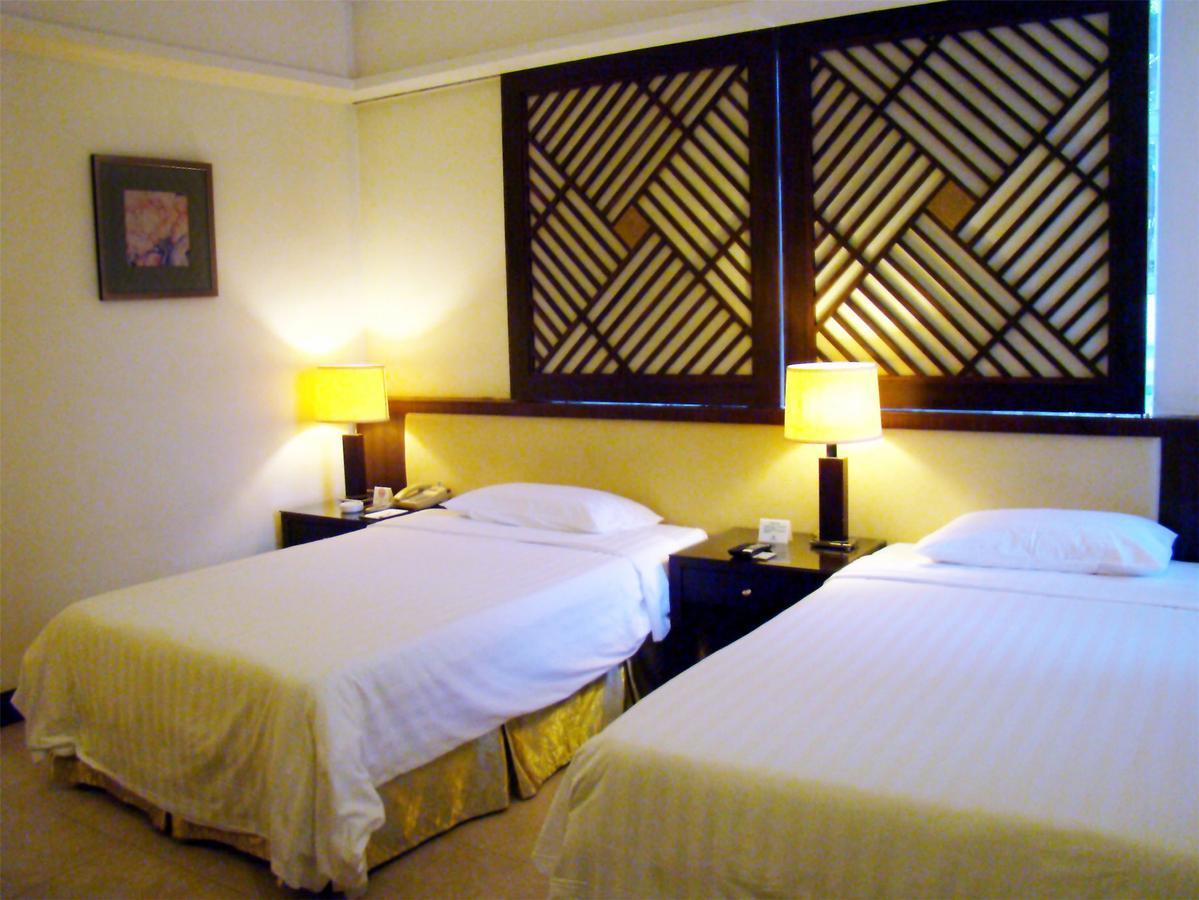 Clifford Golden Lake Hotel Foshan Extérieur photo